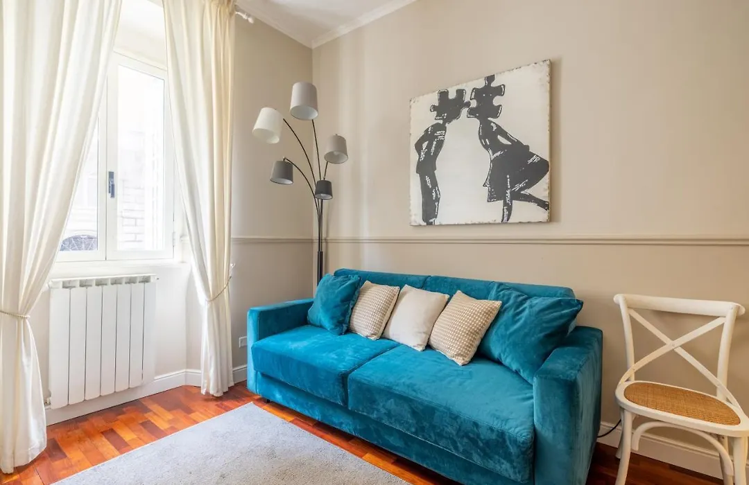 Charming Apartment With Patio A Few Steps From Colosseum-1